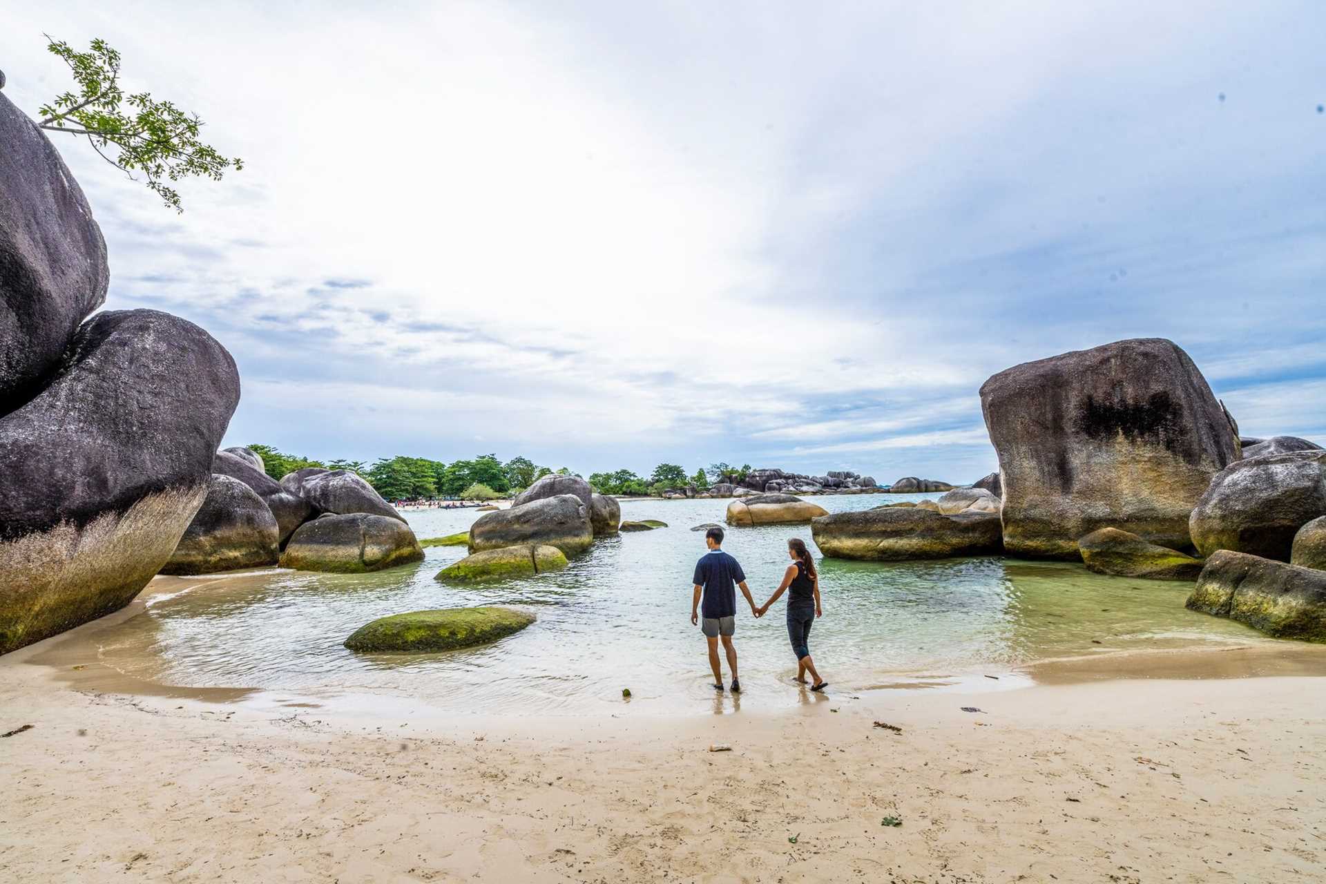 Large RGB-Lindblad Expeditions-Indonesia Bangka Belitung Islands 693_1.jpg